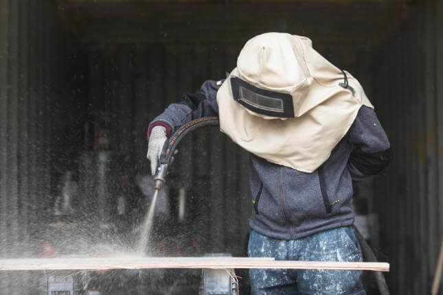 wet-sandblasting in Greater London